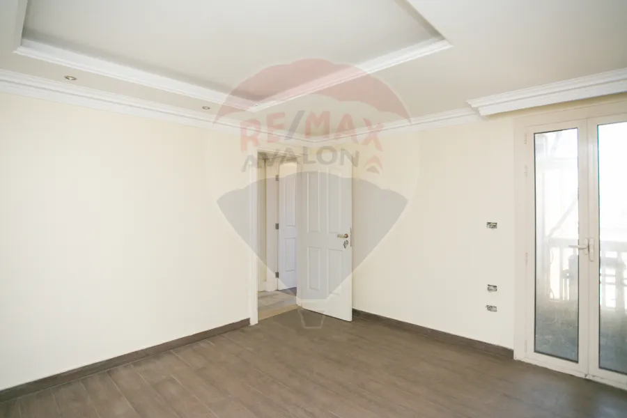 شقة للبيع 225 م سموحة (بيتك في النادي)