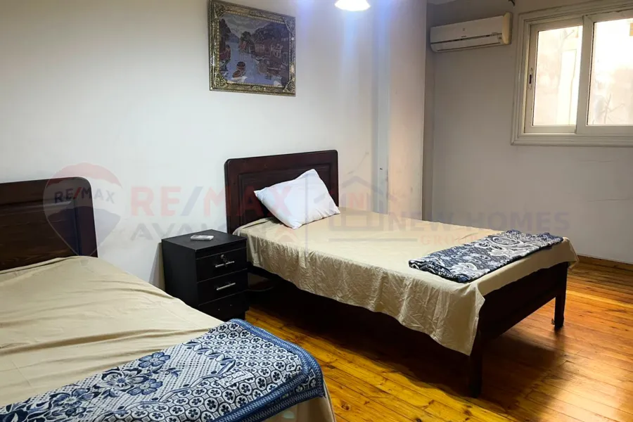 Furnished apartment for rent 100 m Sporting (directly on the sea)