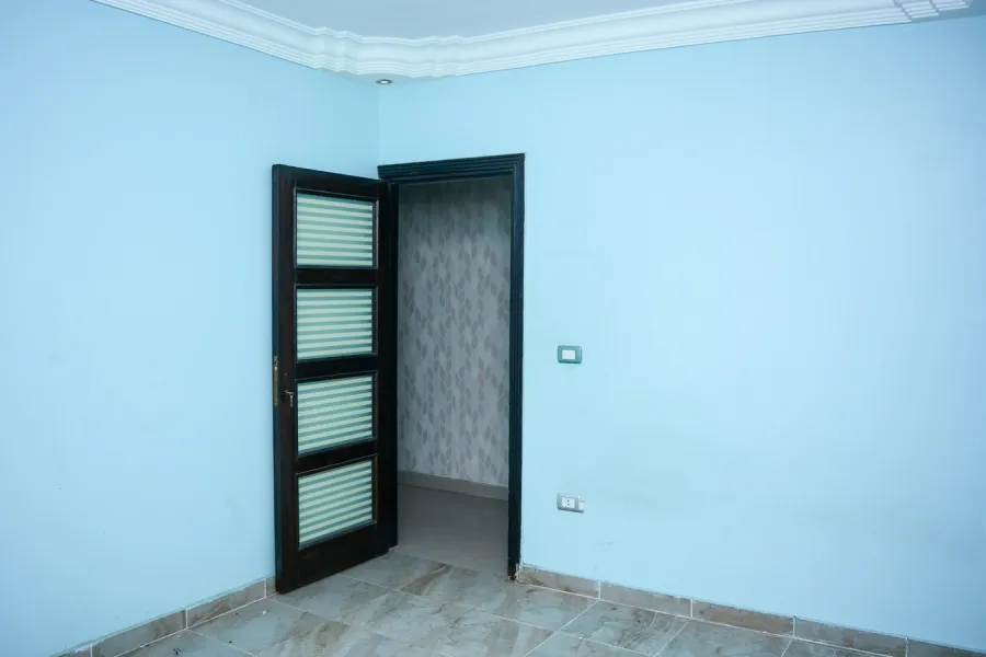Apartment For Sale 160m Al-Agamy (El-Betash Main Road)
