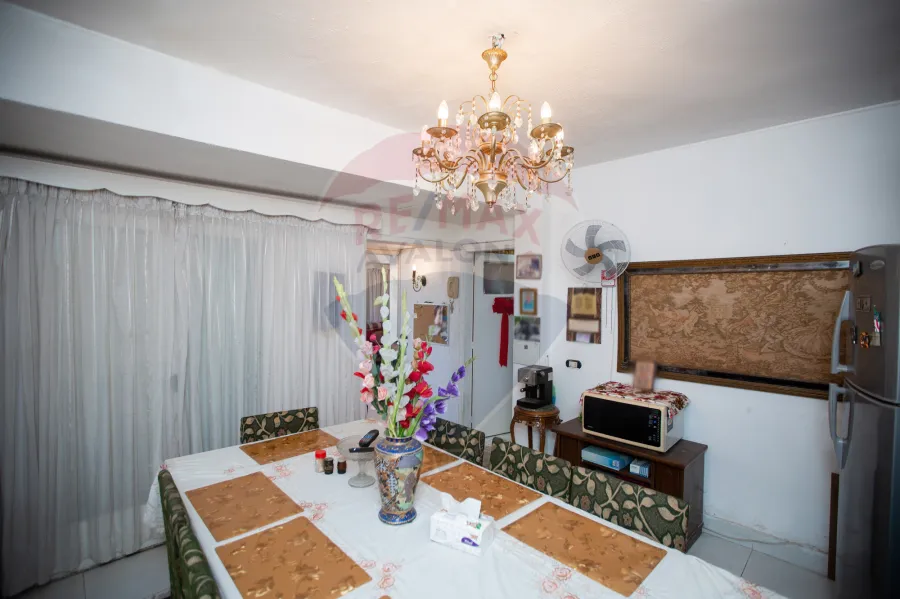 شقة دوبليكس للبيع 120 م المعمورة الشاطيء (شارع يوسف السباعى)