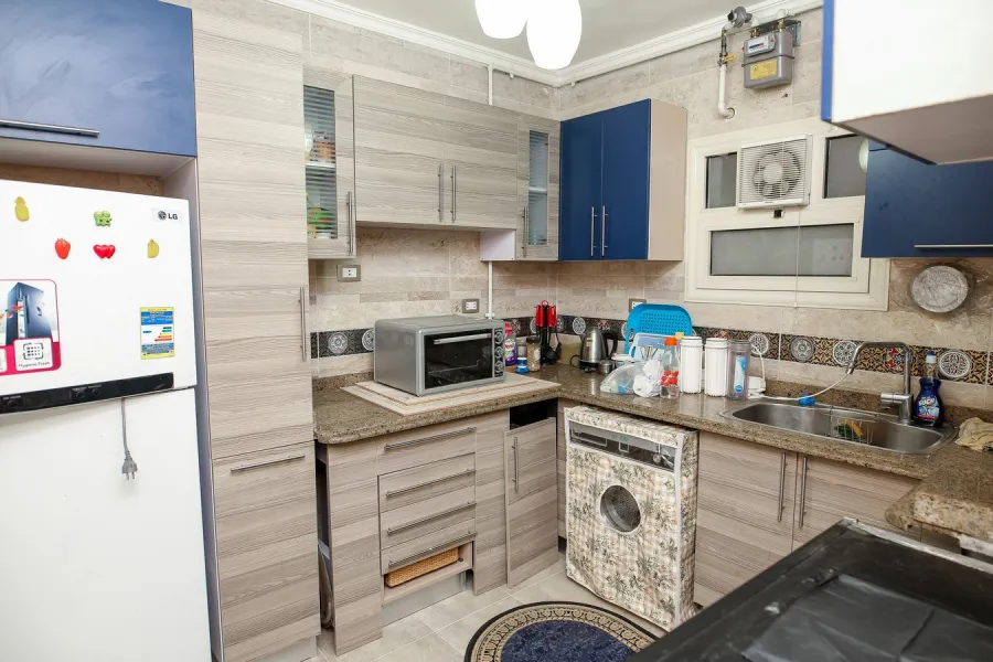 شقة للبيع 189م سموحة (دار السلام - ش النصر)