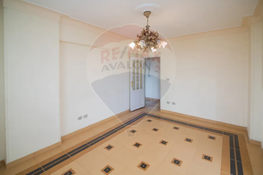 شقة للبيع 150 م العصافرة  (ش جمال عبد الناصر - خلف أسواق الشريف)