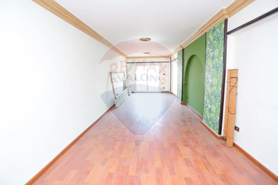 شقة للبيع 140 م السيوف ترام (خطوات من الترام )