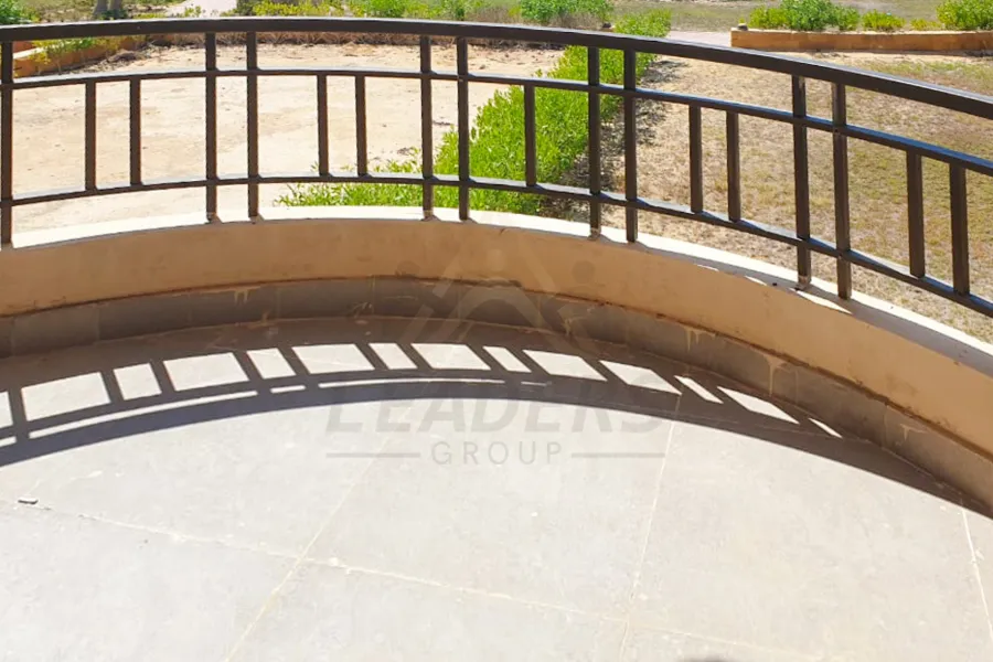 شاليه بـرووف للبيع (كورال هيلز) 170 م