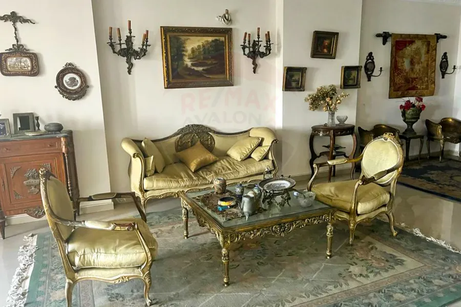 Apartment for sale 200 m Cleopatra (Al Aqaba St)