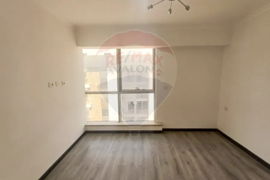 شقة للإيجار 173 م سموحة (جراند فيو)