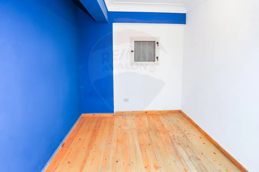 شقة للبيع 160 م كفر عبده (ش ابراهيم راجي )