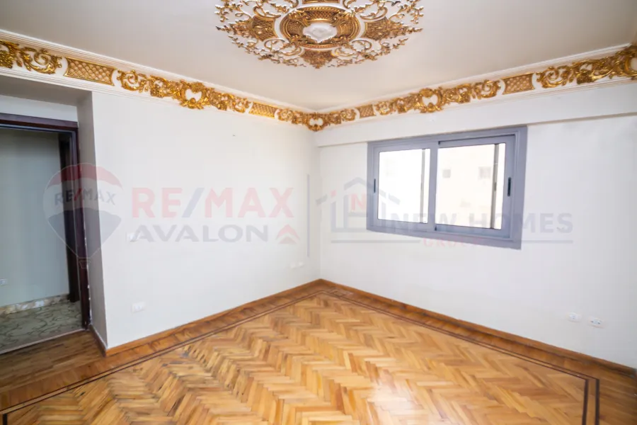 Apartment for sale 185 m Saba Basha (building on the sea - brand building)