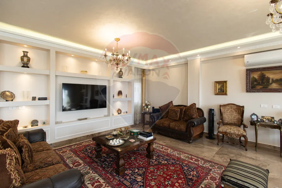 فيلا للبيع 600 م كينج مريوط (كمبوند الواحة الخضراء)