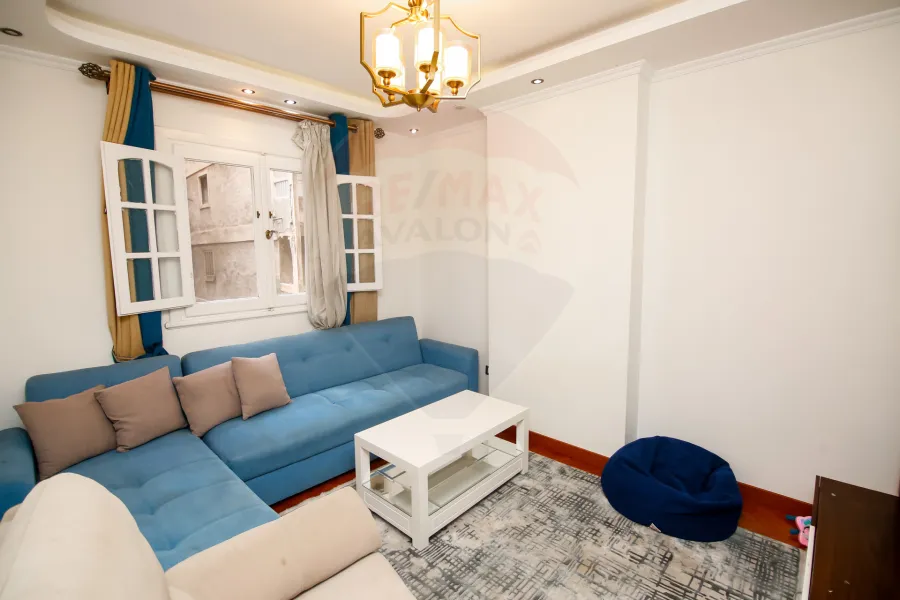 شقة للبيع 170 م كامب شيزار (خطوات من كوبري الجامعه)