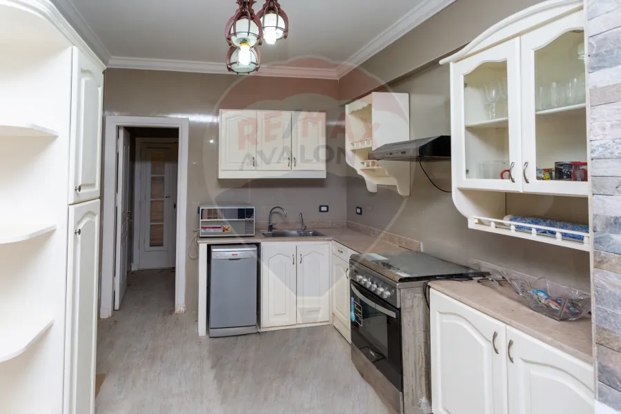 فيلا ستاند الون للبيع 855 م كينج مريوط (برج العرب)