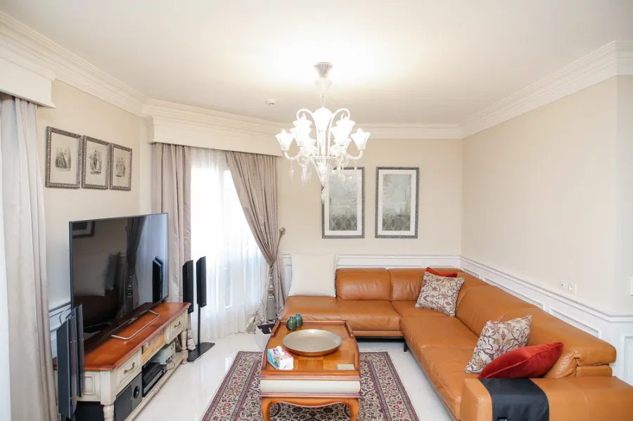 شقة فاخرة للبيع 275م كفر عبده ( ش كفر عبده الرئيسي )