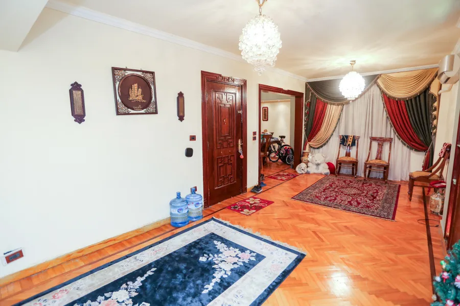 Apartment for sale 130 m Stanly ( Abd Elhamid Alabady St. )