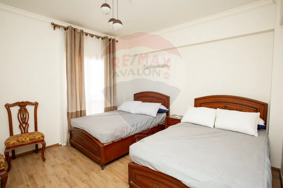 Twin house for rent 270 m King Mariot ( Jewar )