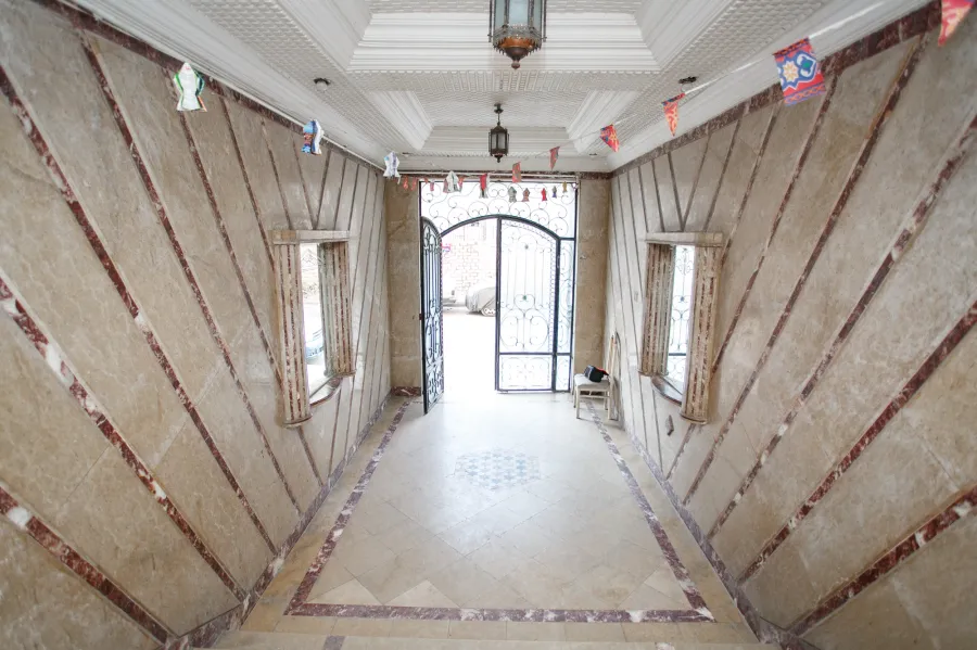 شقة للبيع 155م العجمي (ش العوضى - 2 نمره من ش البيطاش الرئيسى)