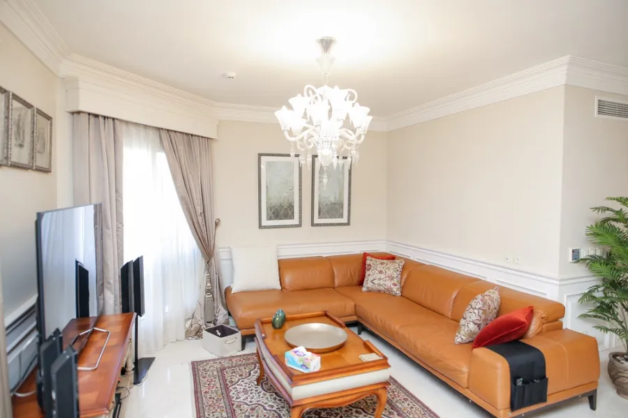 شقة فاخرة للبيع 275م كفر عبده ( ش كفر عبده الرئيسي )