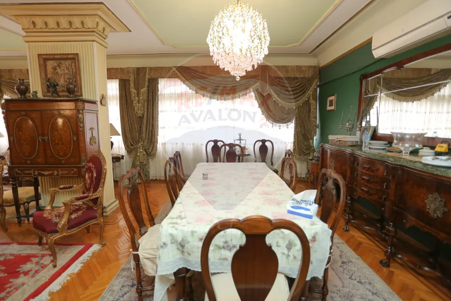 (شقة للبيع 250 م جليم (طريق الحرية