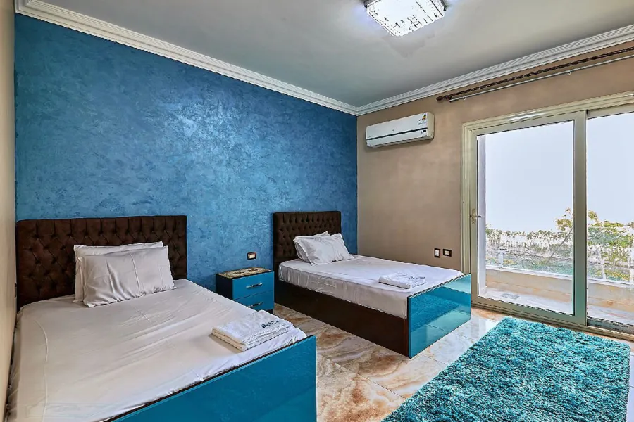 Town house for sale (Hacienda Bay) 512 m