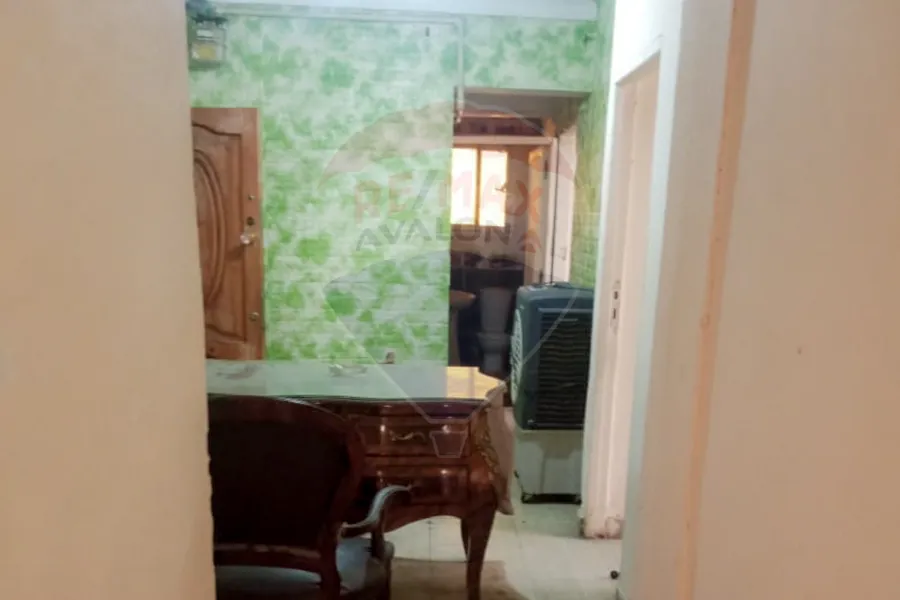 Apartment for sale 80 m Muharram Bey (directly on the tram)