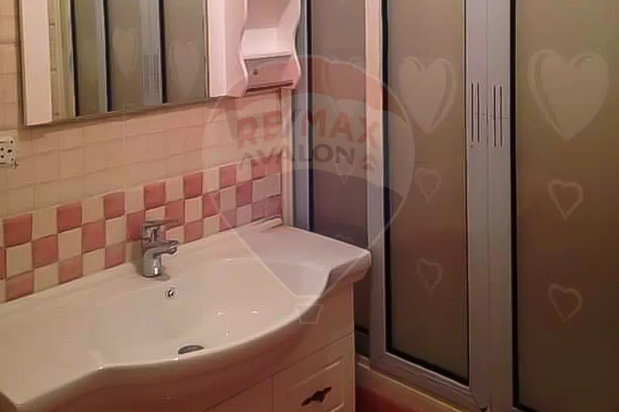 Apartment for sale 153 meters, Gleem, in front of Al-Marghani Palace