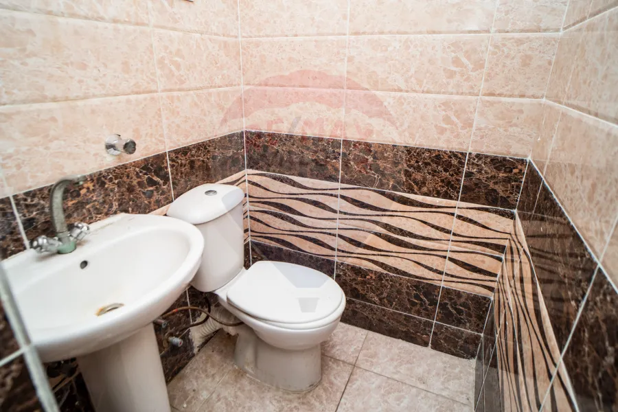 Administrative office for sale 40 m Victoria (Gamal Abdel nasser St.)