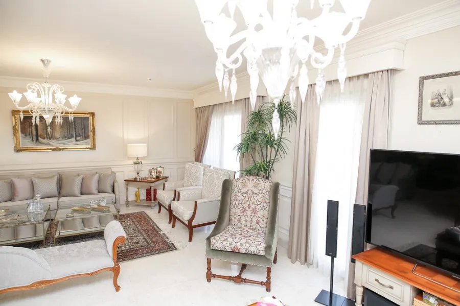 شقة فاخرة للبيع 275م كفر عبده ( ش كفر عبده الرئيسي )