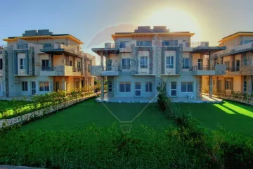 شاليه أرضي + جاردن للبيع (قرية سيسليا لاجونز - سيدى حنيش) 100 م + 35 م جاردن