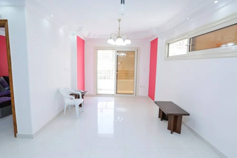 شقة للبيع 150م سان ستفانو