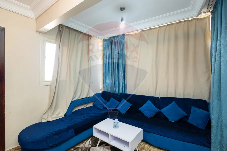 شقة للبيع 130 م  ستانلي (ش احمد فؤاد درويش)