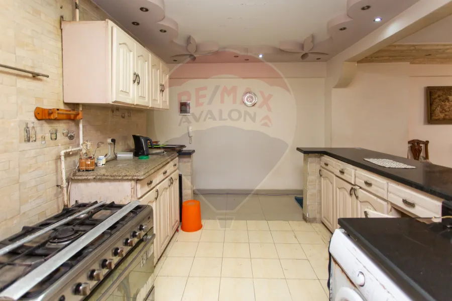 Apartment for sale 200 m Louran (between Abu Qir Street and the tram)