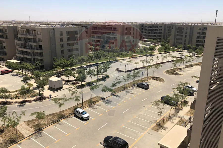 شقة للبيع 205 م القاهره الجديده ( بالم هيلز - كابيتال جاردنز )