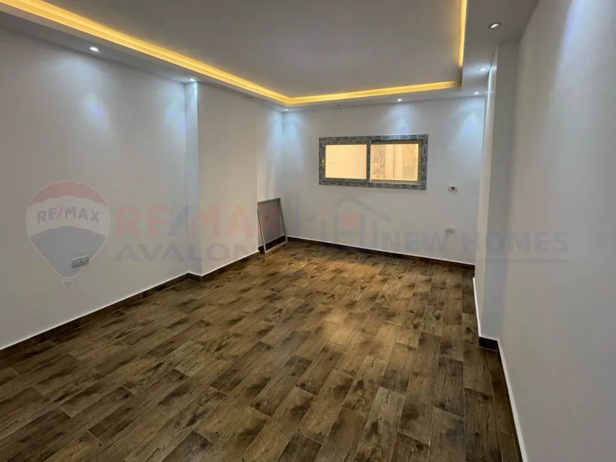 شقة للبيع 210 م جليم (بالقرب من البحر)