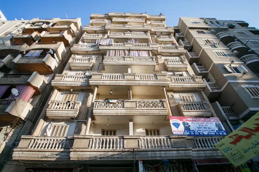 شقة للبيع 155م العجمي (ش العوضى - 2 نمره من ش البيطاش الرئيسى)