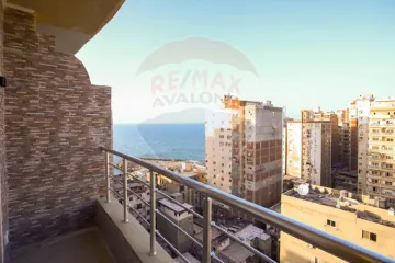 شقة للبيع 165 م سبورتنج (خطوات من البحر)