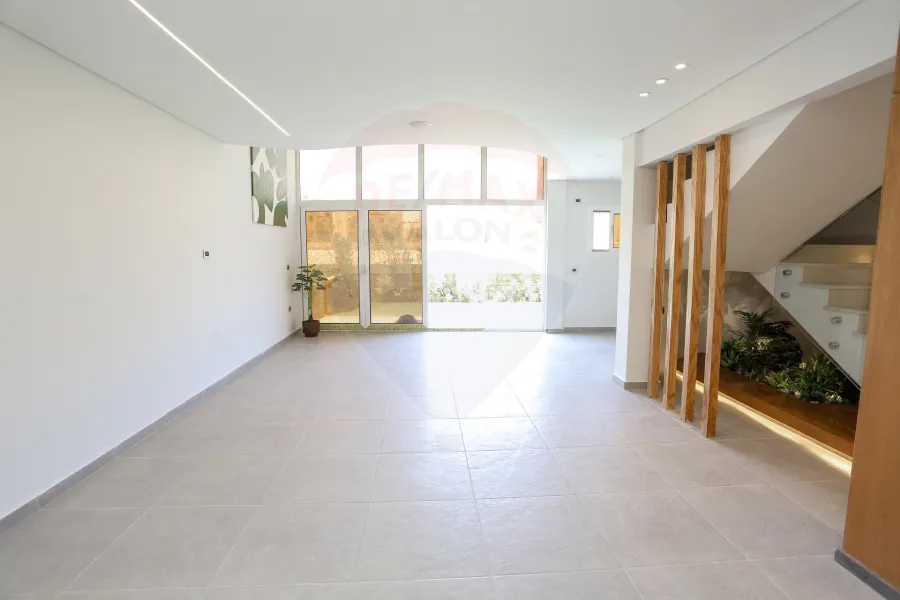 فيلا للبيع 312م مبانى + 42م حديقة الساحل الشمالى ( قرية بيلا مرينا)-  الكيلو 89