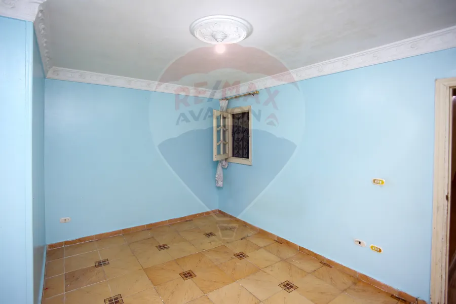 شقة للبيع 135 م العصافرة (خطوات من الكورنيش)