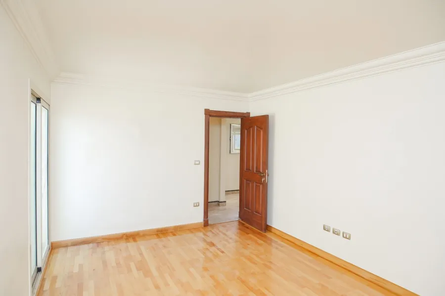 Villa Duplex For Rent 445m Smouha