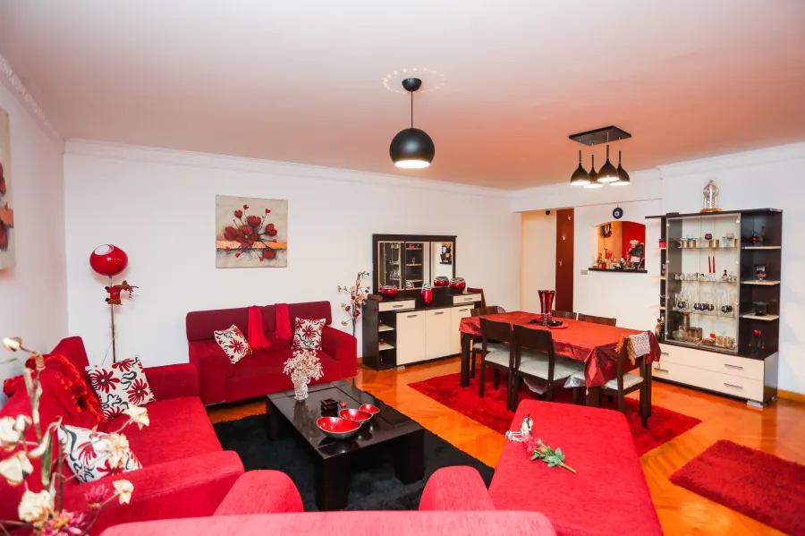 شقة للبيع 150م سموحة (عمارات البارون - ش آلبرت الأول)