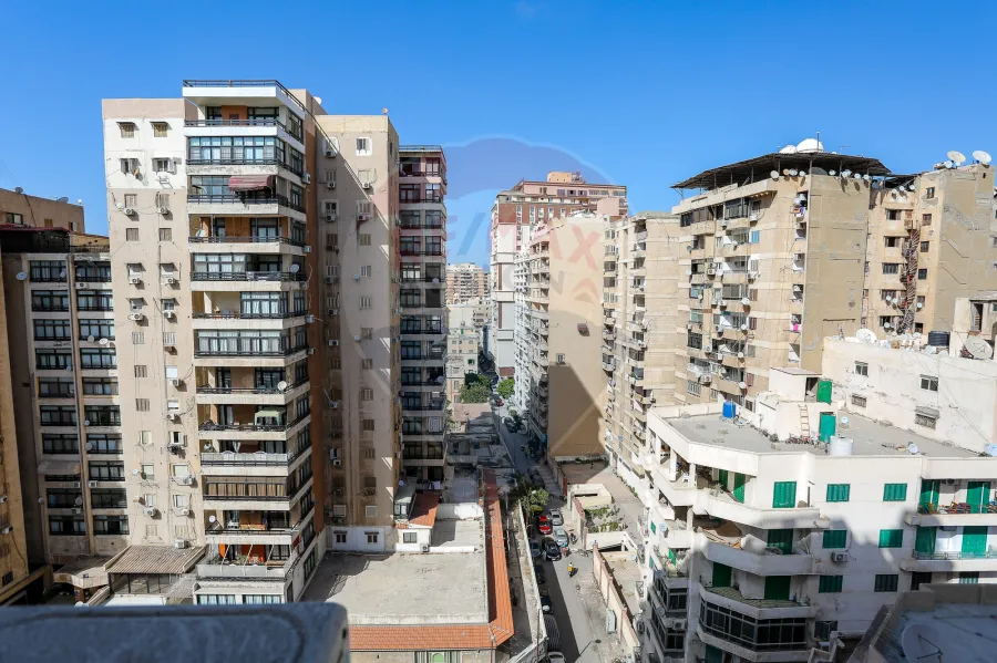 شقة للبيع 263 م جناكليس (خطوات من ش ابوقير)