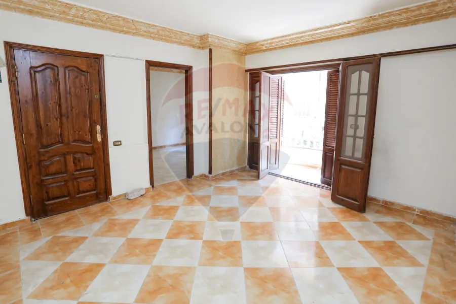 Apartment for sale 125 m Jnaklis (Steps from Abo Qeer St)