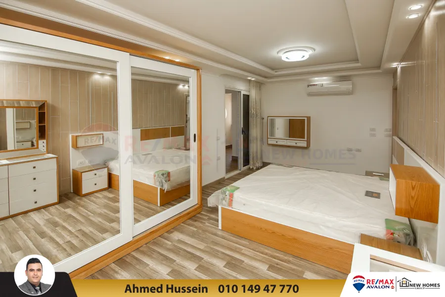 شقة للبيع 190م المعمورة (خطوات من البحر)