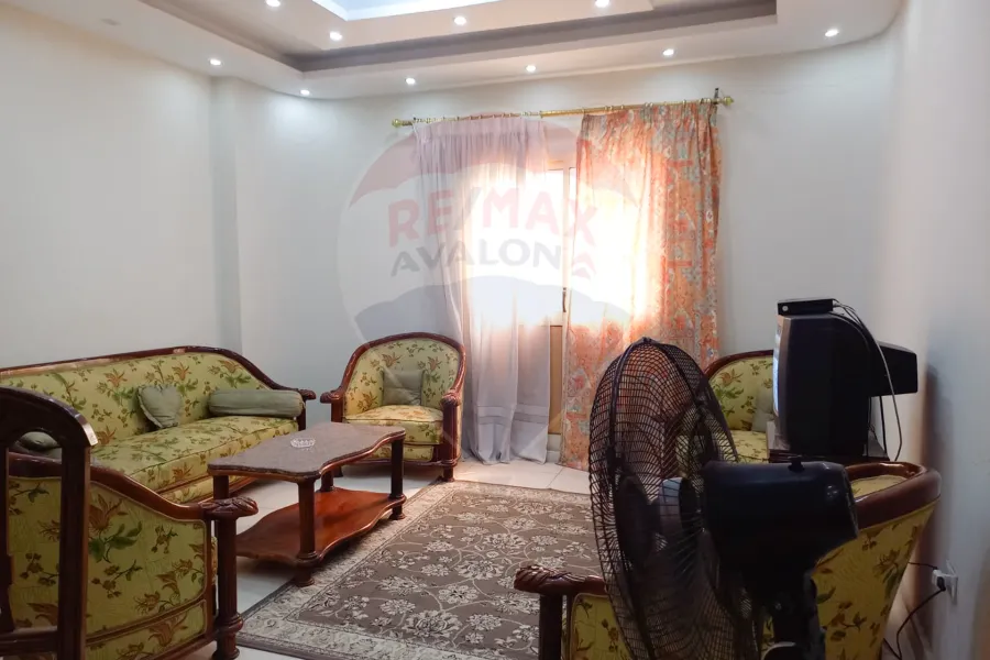 شقة للبيع 180 م سيدي بشر (شارع خالد بن الوليد)