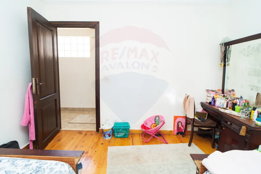 شقة للبيع 200 م لوران (ش الأقبال الرئيسي)