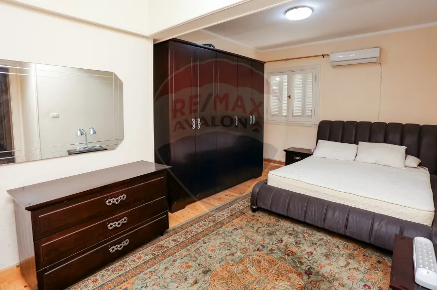 شقة للبيع 170 م محطه الرمل  (ش سعد زغلول)