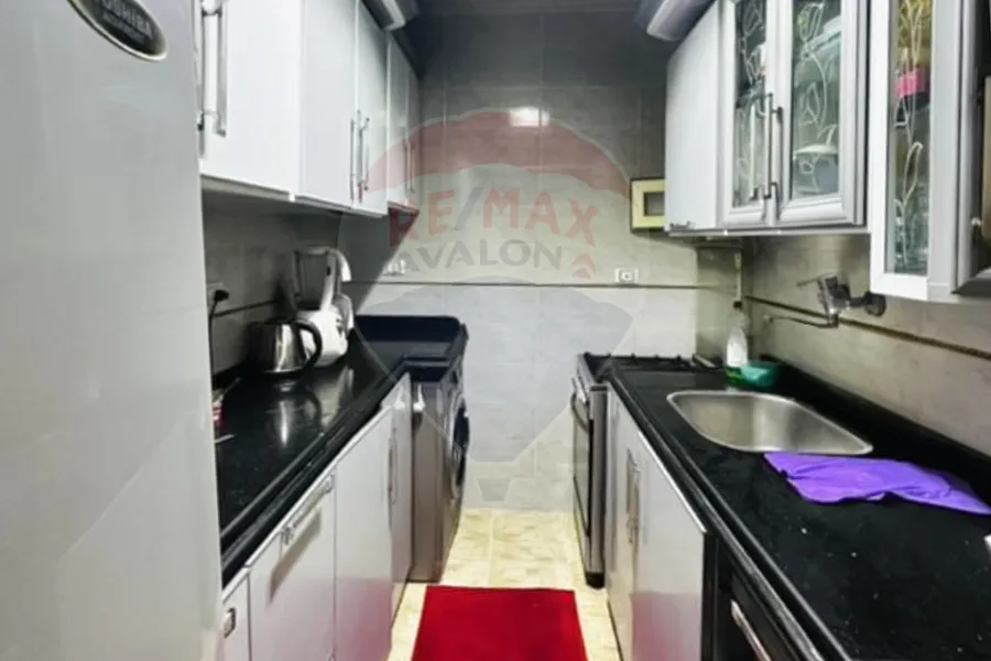 شقة للبيع  135م محرم بك (ش أحمد فايد)