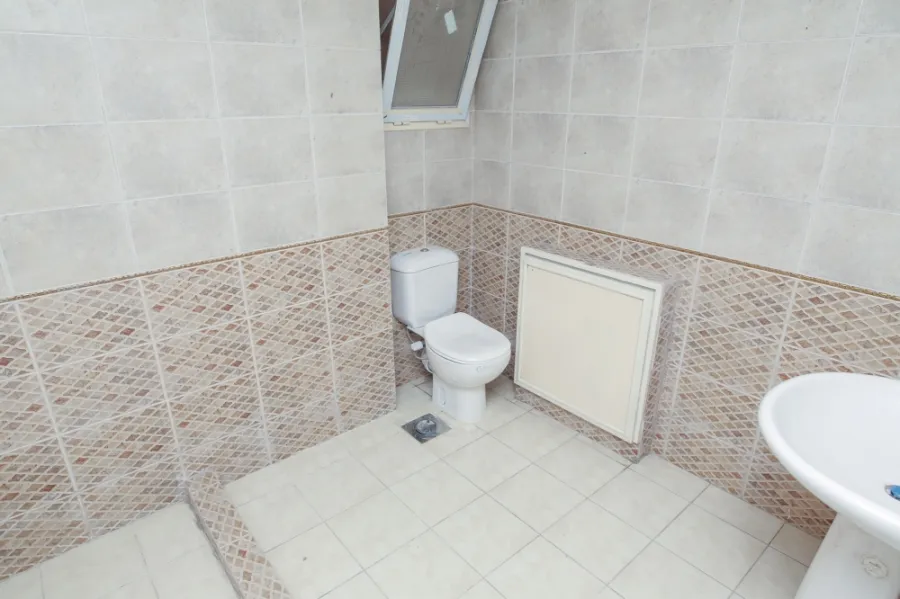 شقة للبيع 225م سموحة - عمارة اللوتس (ش فوزى معاذ الرئيسى)