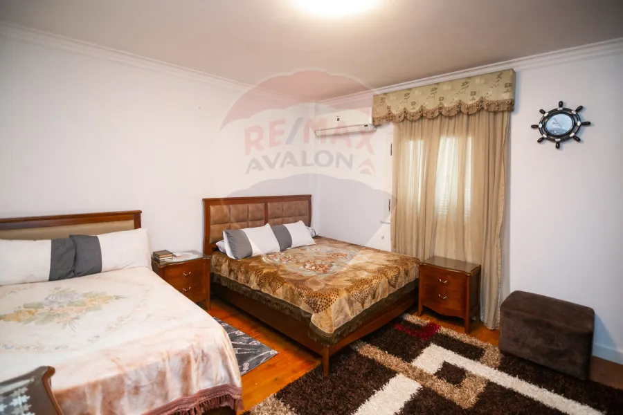 شقة دوبلكس للبيع 500 م جليم (خطوات للترام و ش أبوقير)