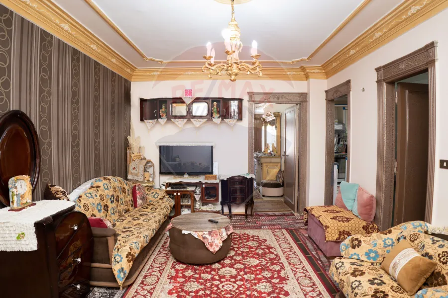 شقة للبيع 400 م  فلمنج (ش الفتح - علي الترام مباشرة)