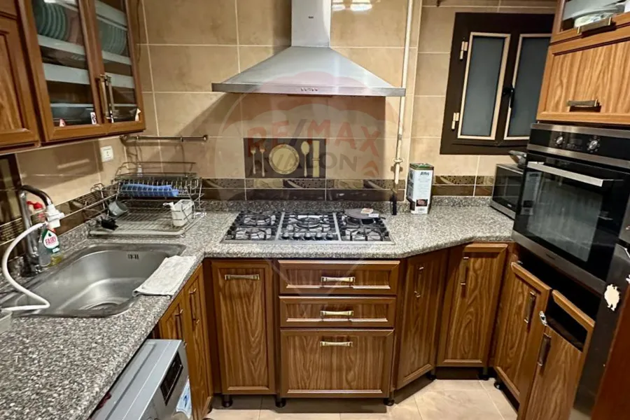 شقة للإيجار 126 م محرم بك (ش منشا - برج براند)