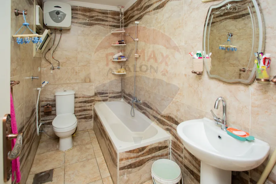 شقة للبيع 105 م فلمنج (ابراج فتح الله)